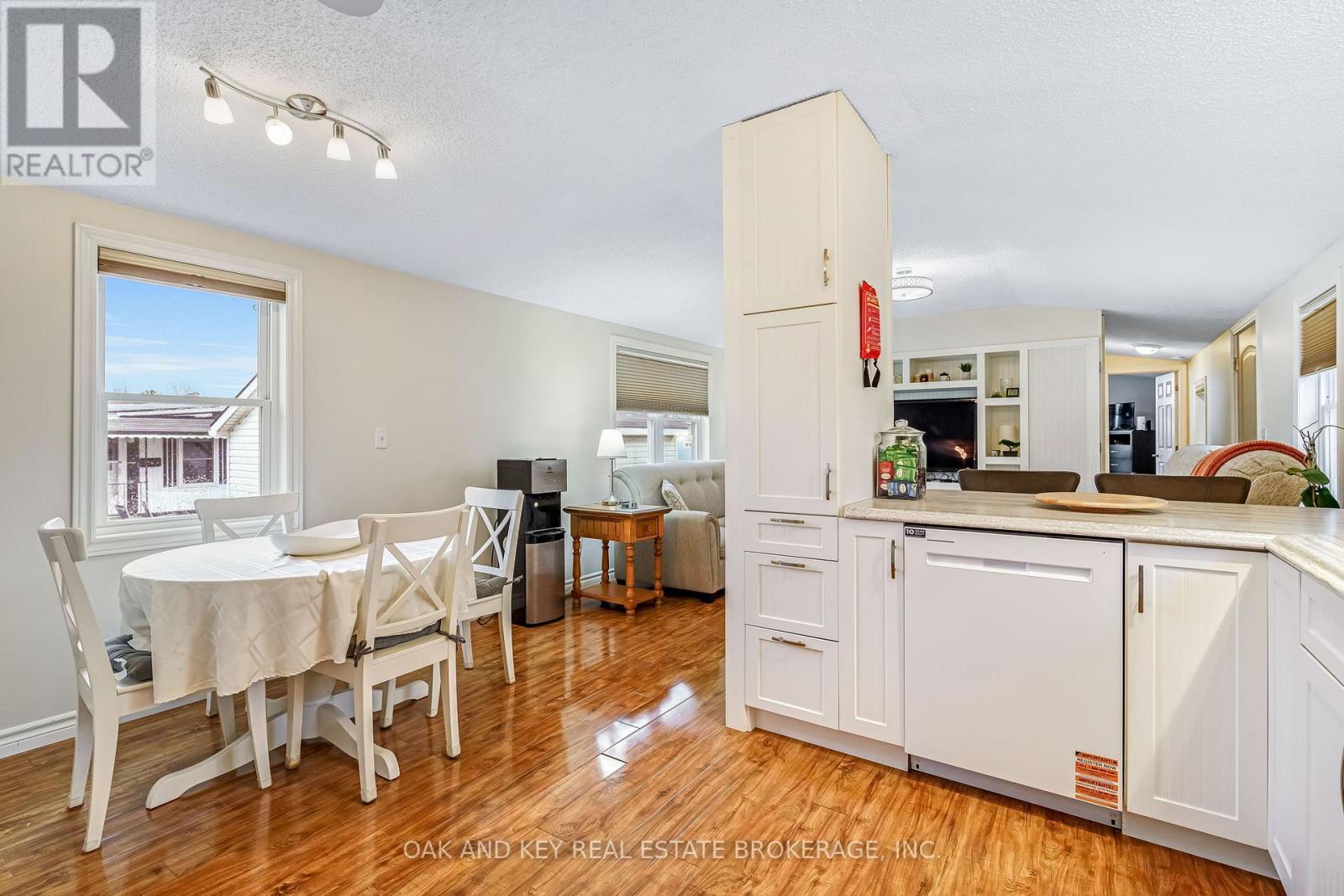 18 GEORGE STREET, Strathroy-Caradoc (SE), Ontario, N7G3K9 — Photo 40