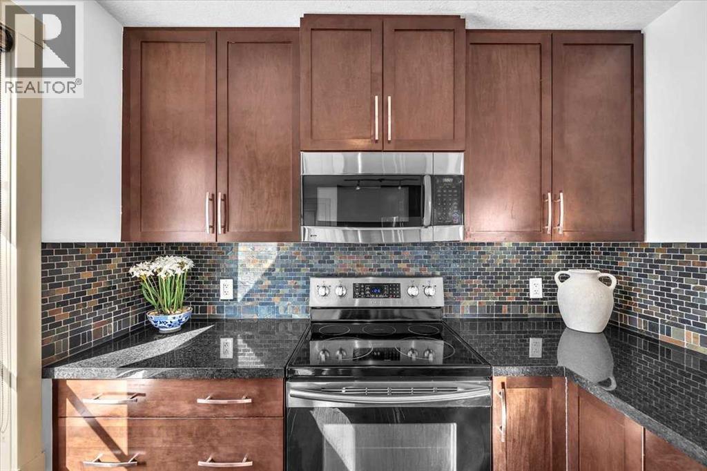 Single Family House for Sale in  Aspen Hills Terrace SW Aspen Woods Calgary 