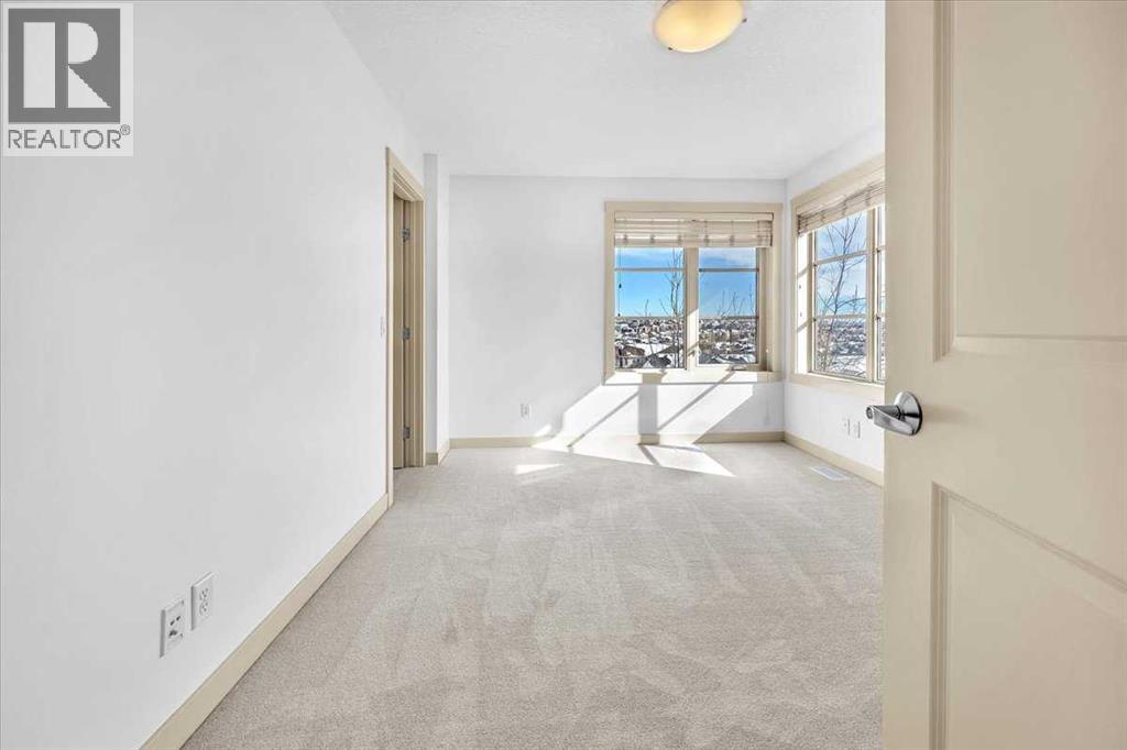 Single Family House for Sale in  Aspen Hills Terrace SW Aspen Woods Calgary 