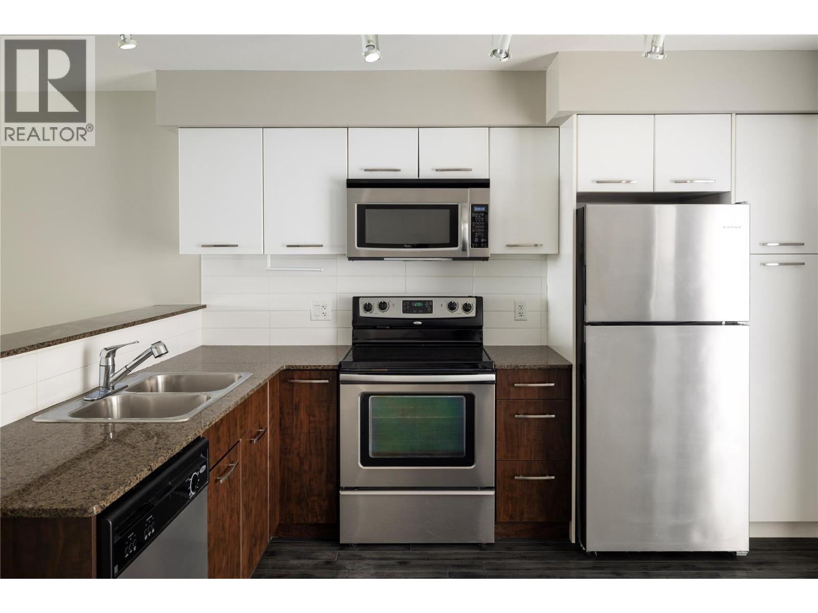 5 1831 Ambrosi Road, Kelowna