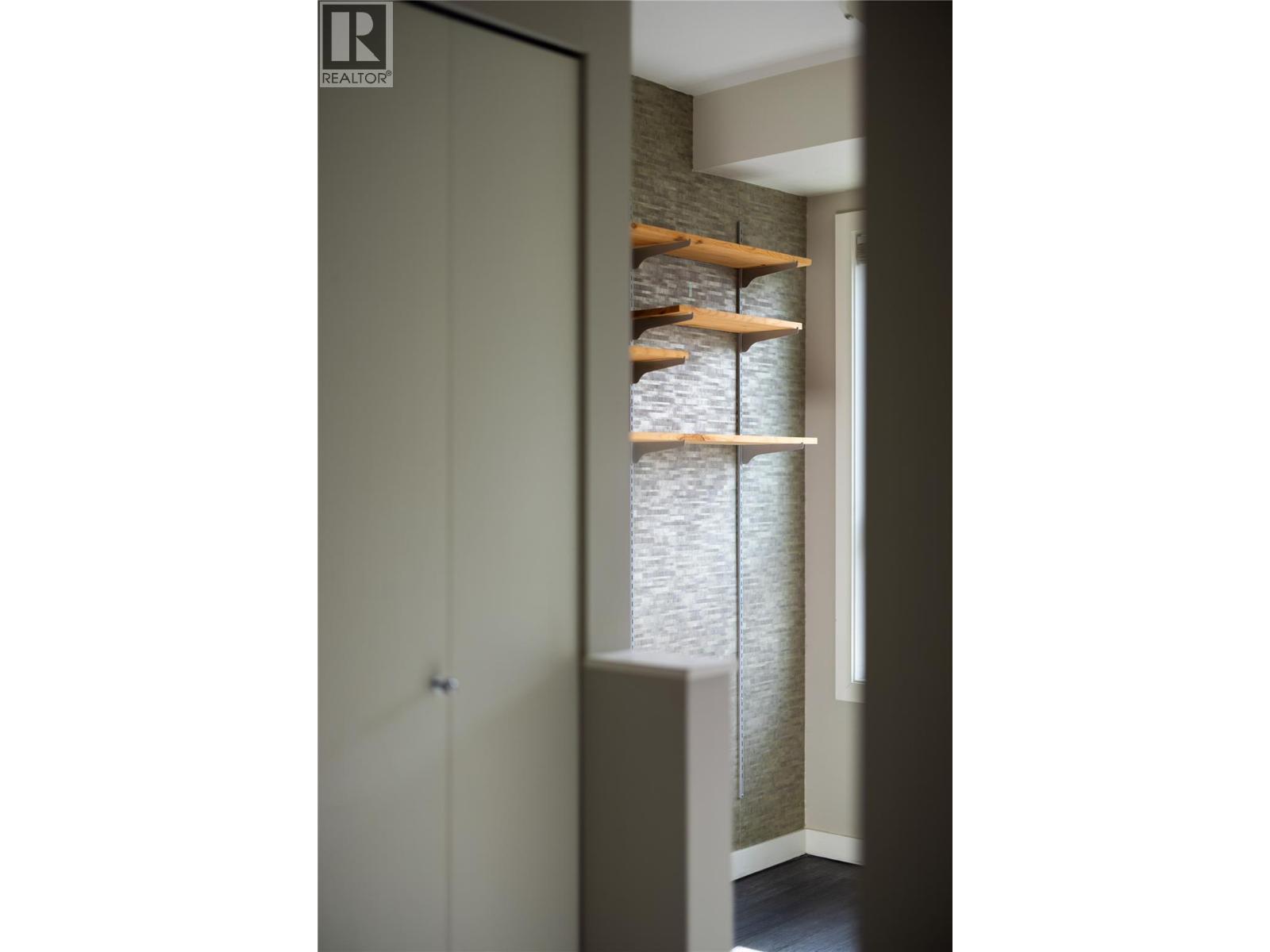 5 1831 Ambrosi Road, Kelowna