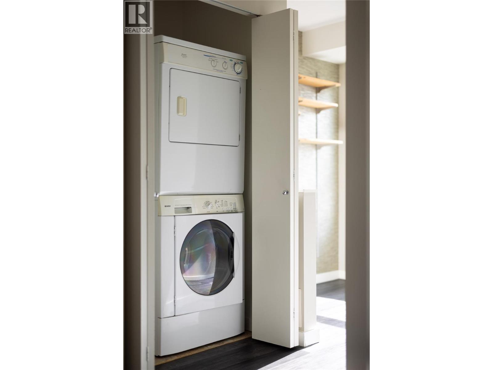 5 1831 Ambrosi Road, Kelowna