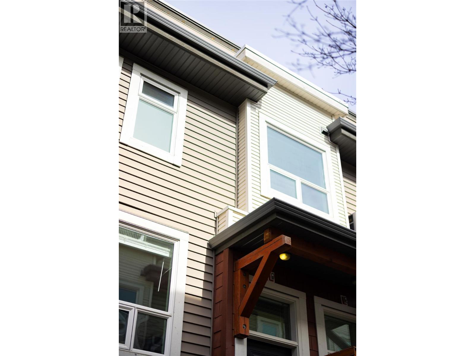 5 1831 Ambrosi Road, Kelowna