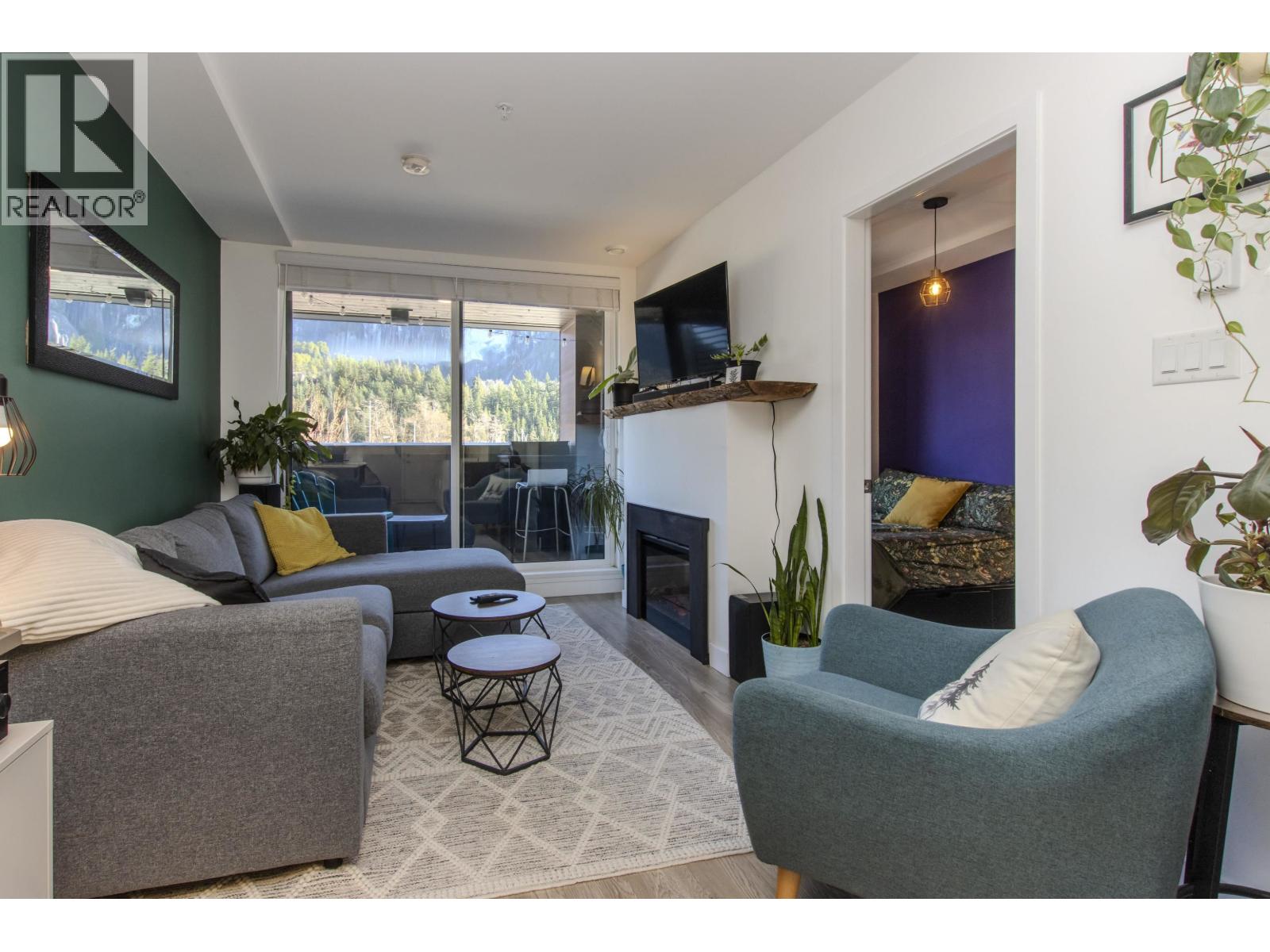 202 37881 CLEVELAND AVENUE, Squamish