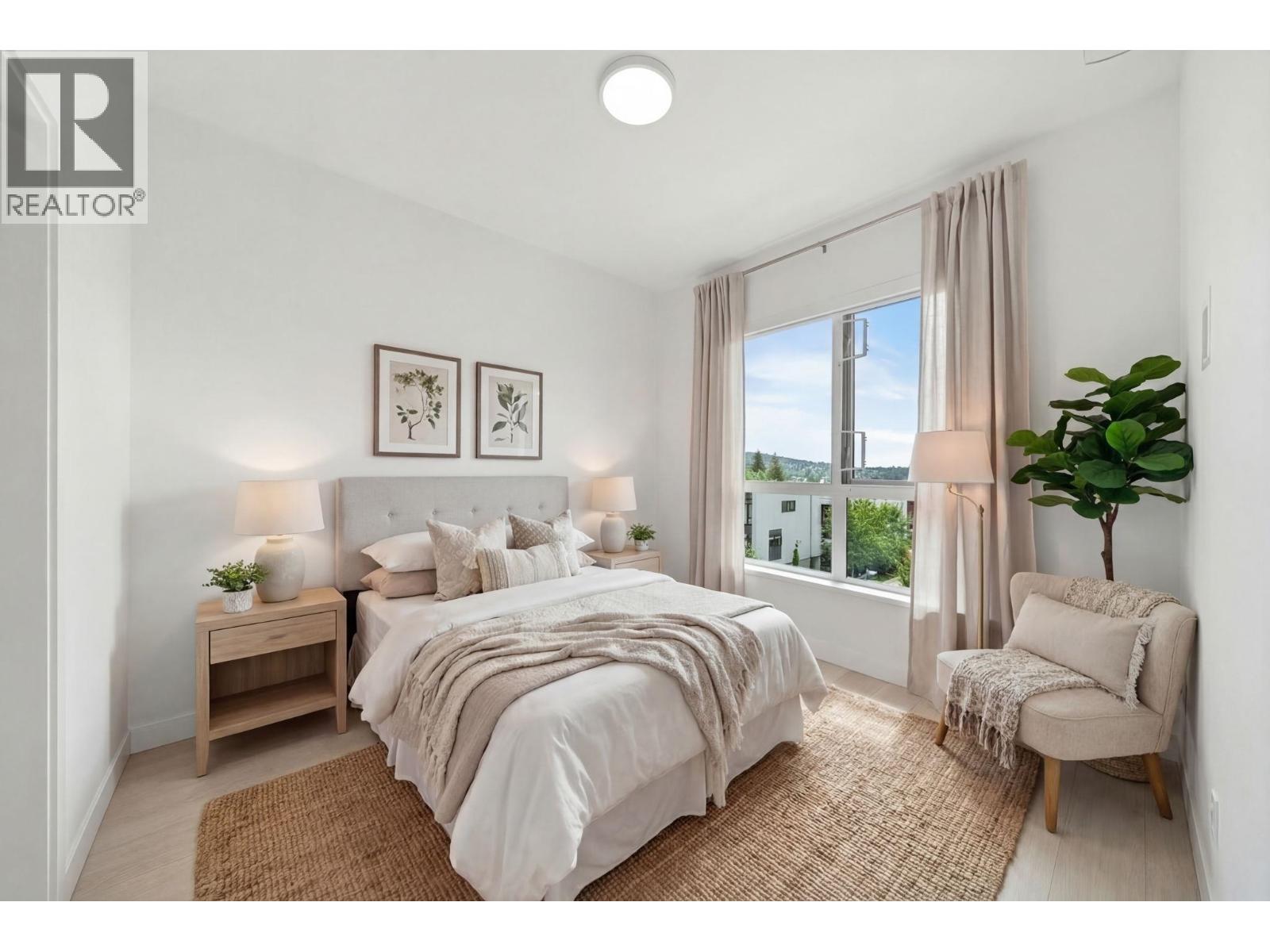 404 3594 MALSUM DRIVE, North Vancouver