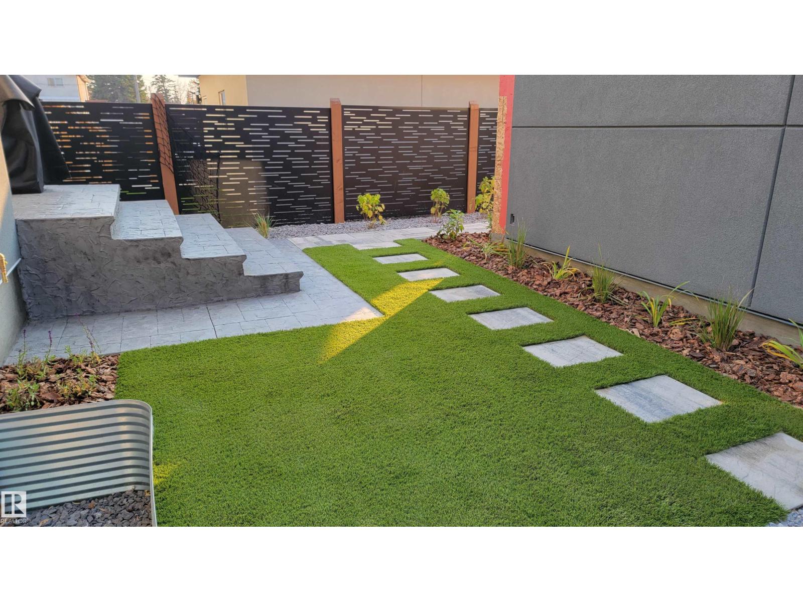 10038 142 ST NW, Edmonton