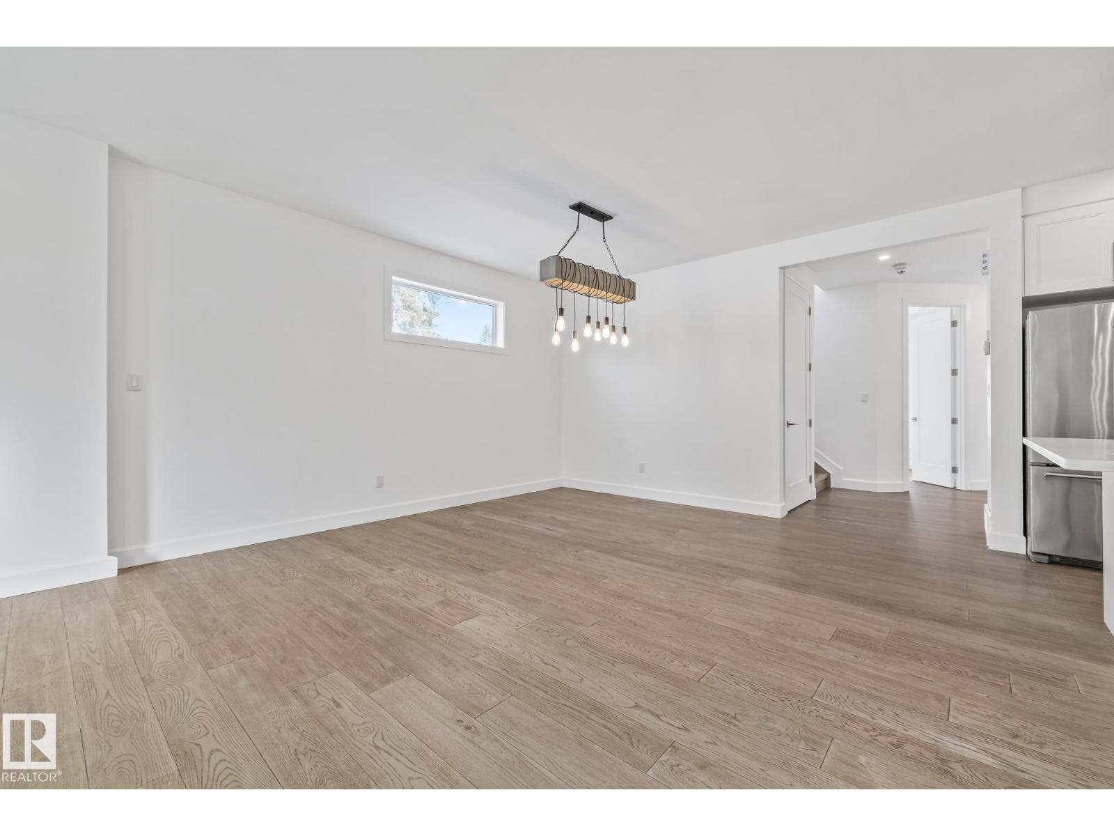 10038 142 ST NW, Edmonton