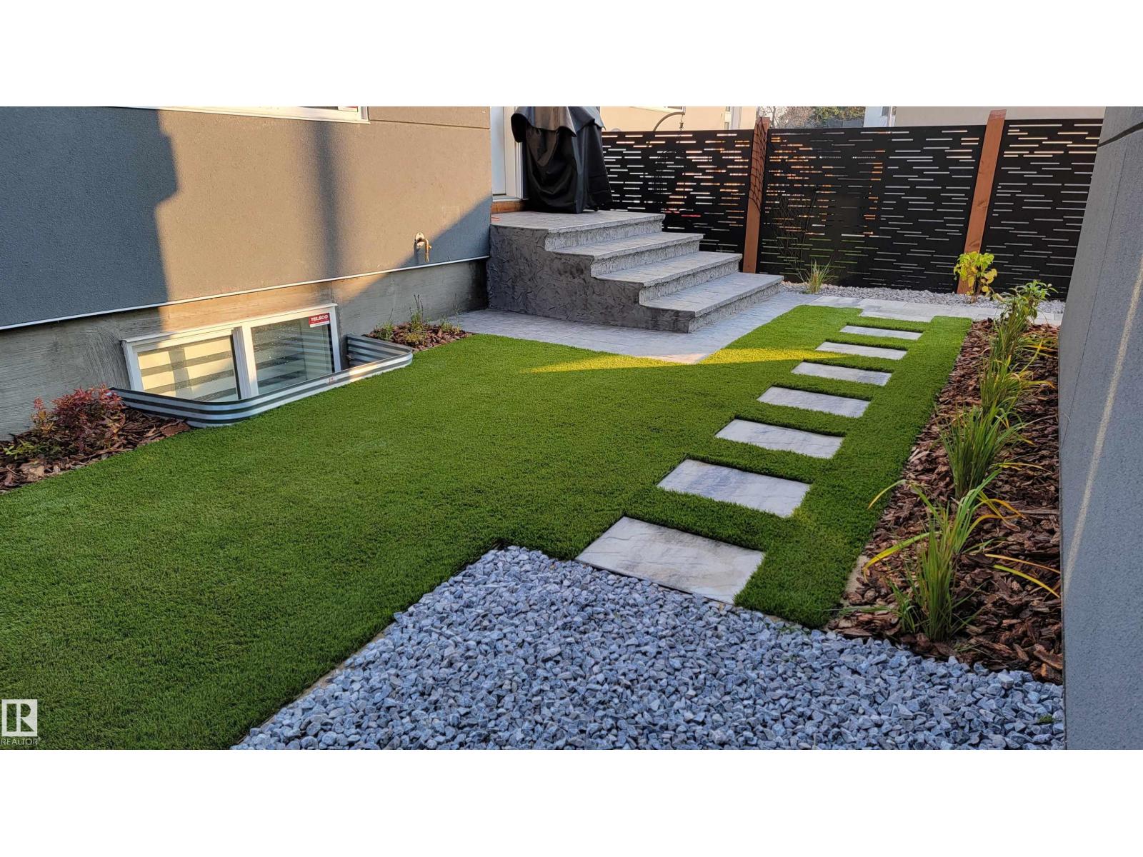 10038 142 ST NW, Edmonton