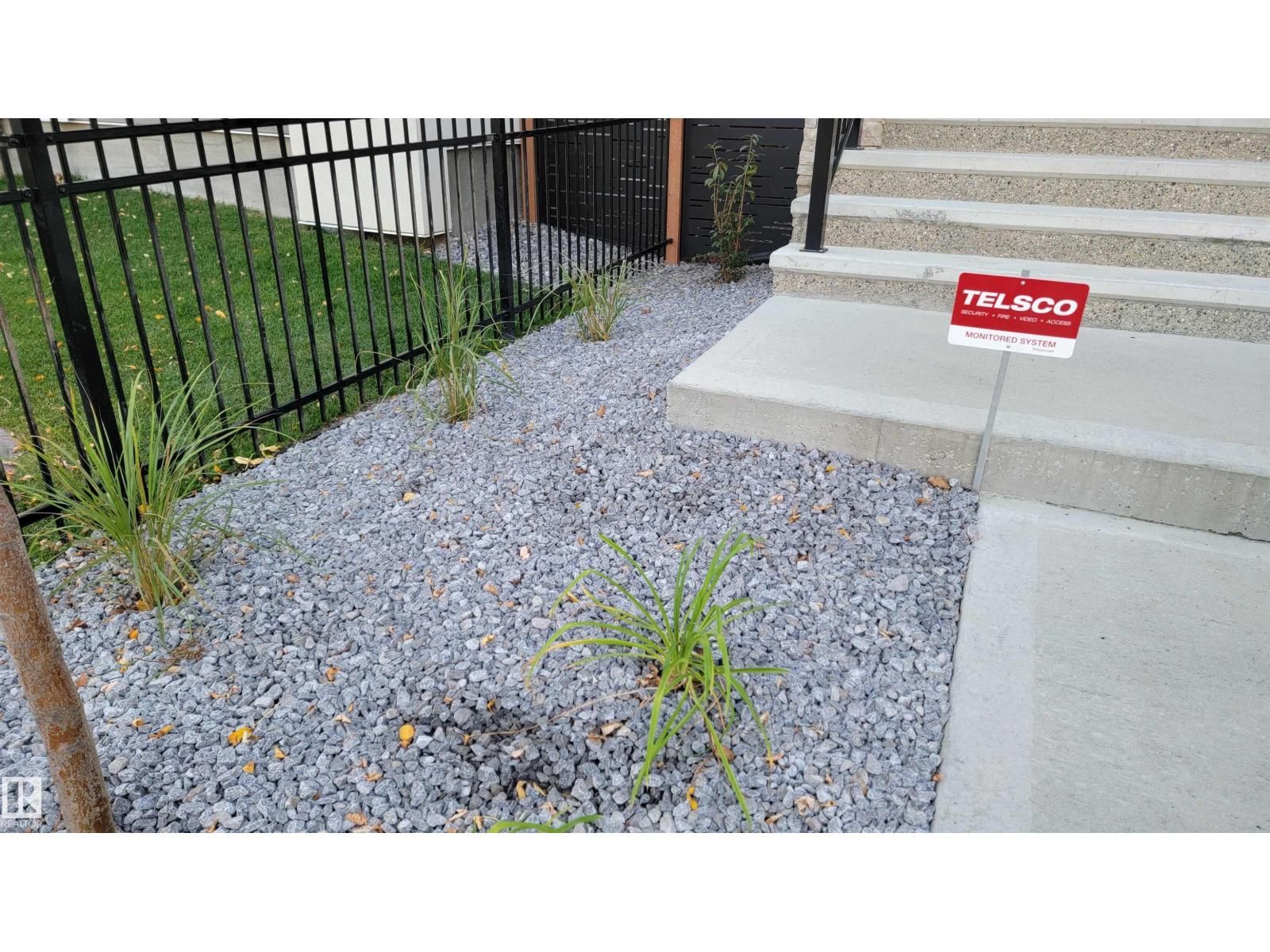 10038 142 ST NW, Edmonton