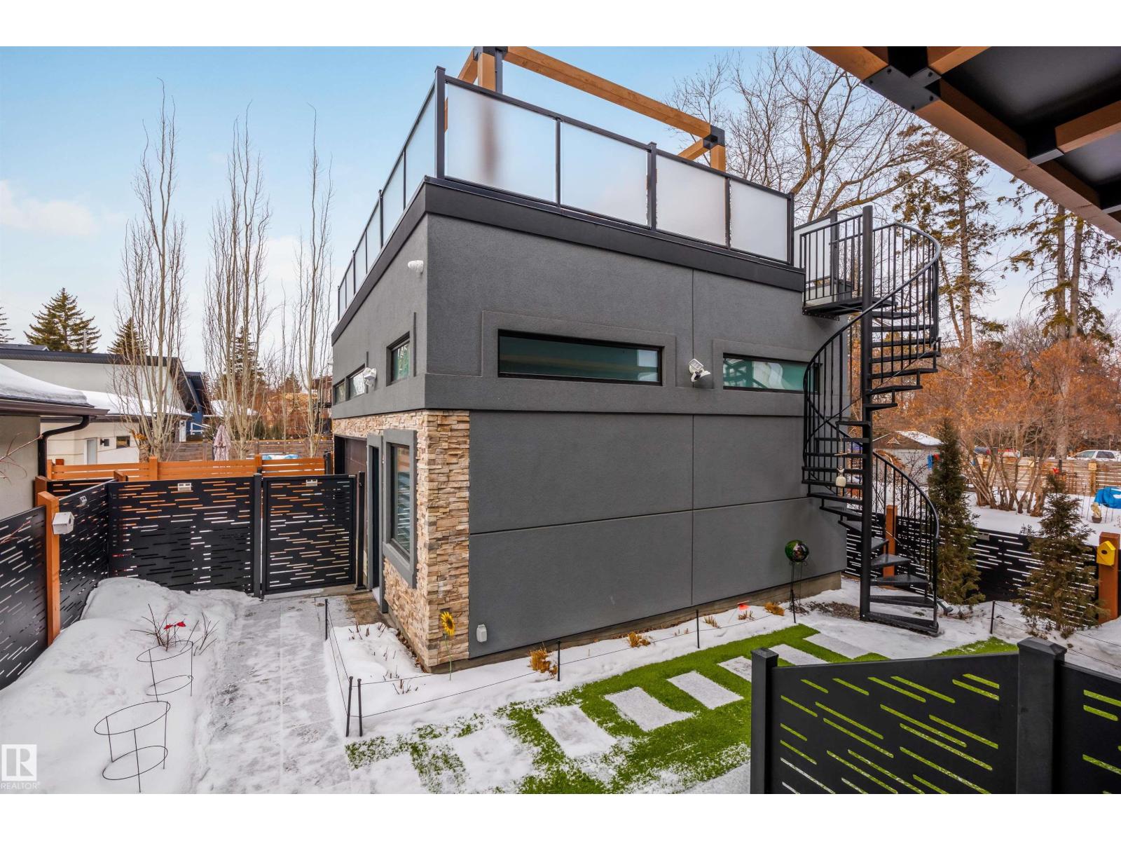 10038 142 ST NW, Edmonton