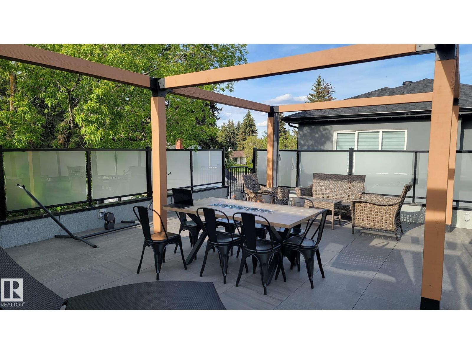 10038 142 ST NW, Edmonton