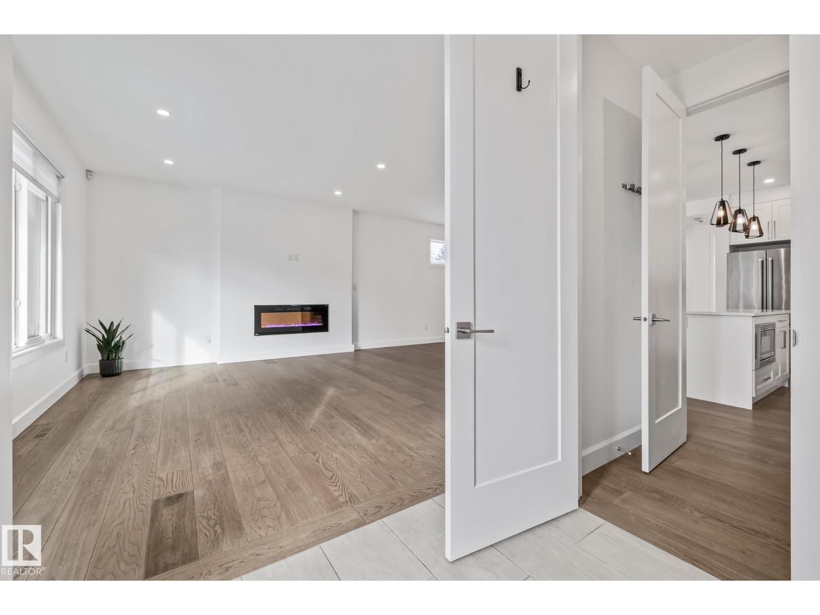 10038 142 ST NW, Edmonton