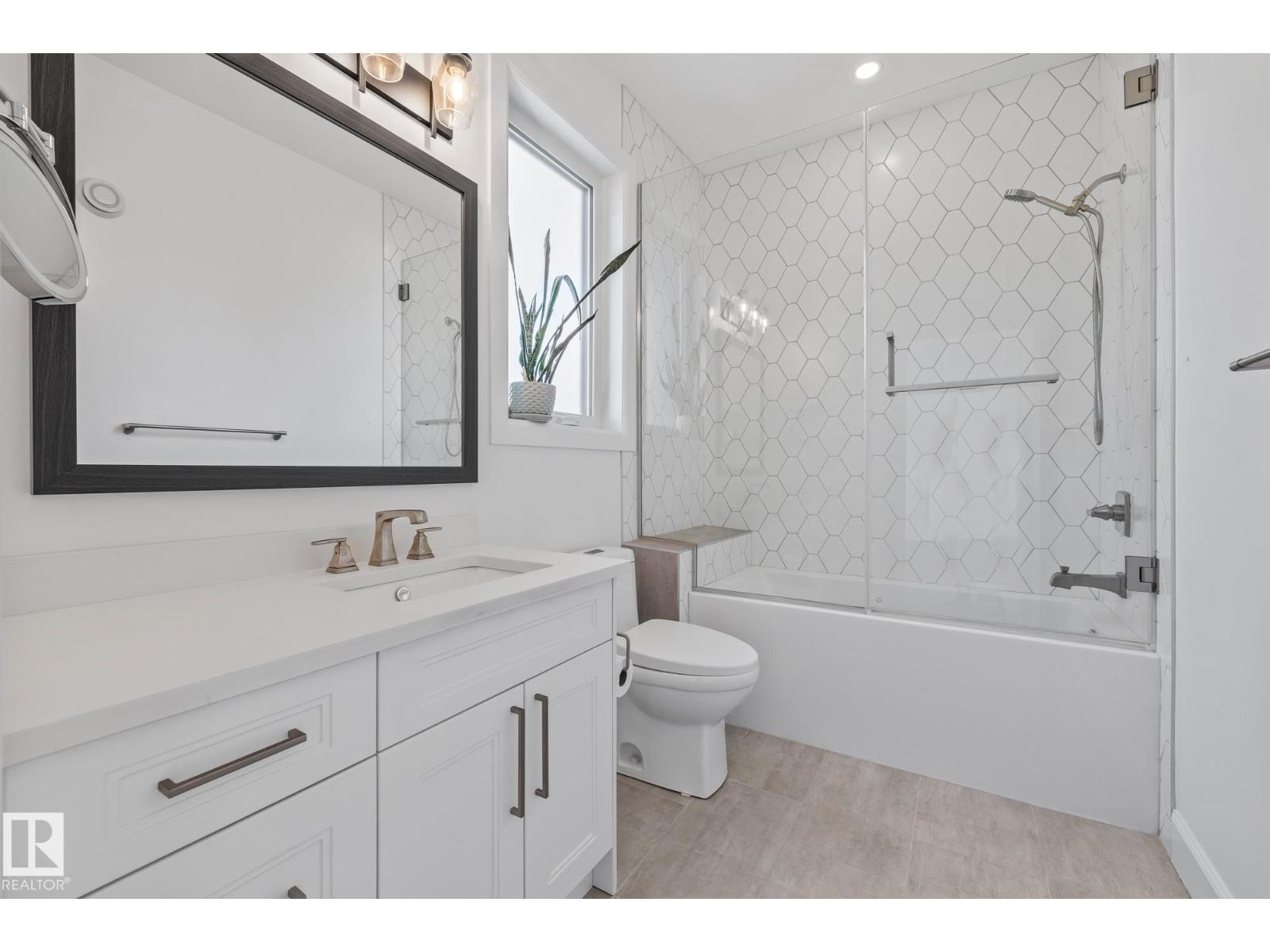 10038 142 ST NW, Edmonton