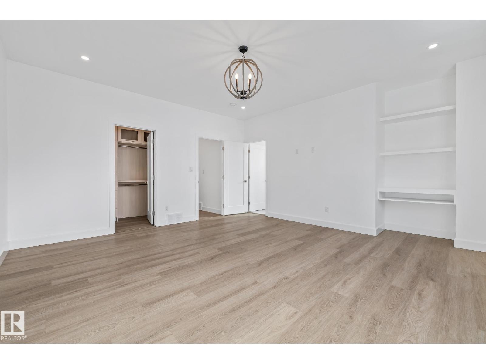 10038 142 ST NW, Edmonton