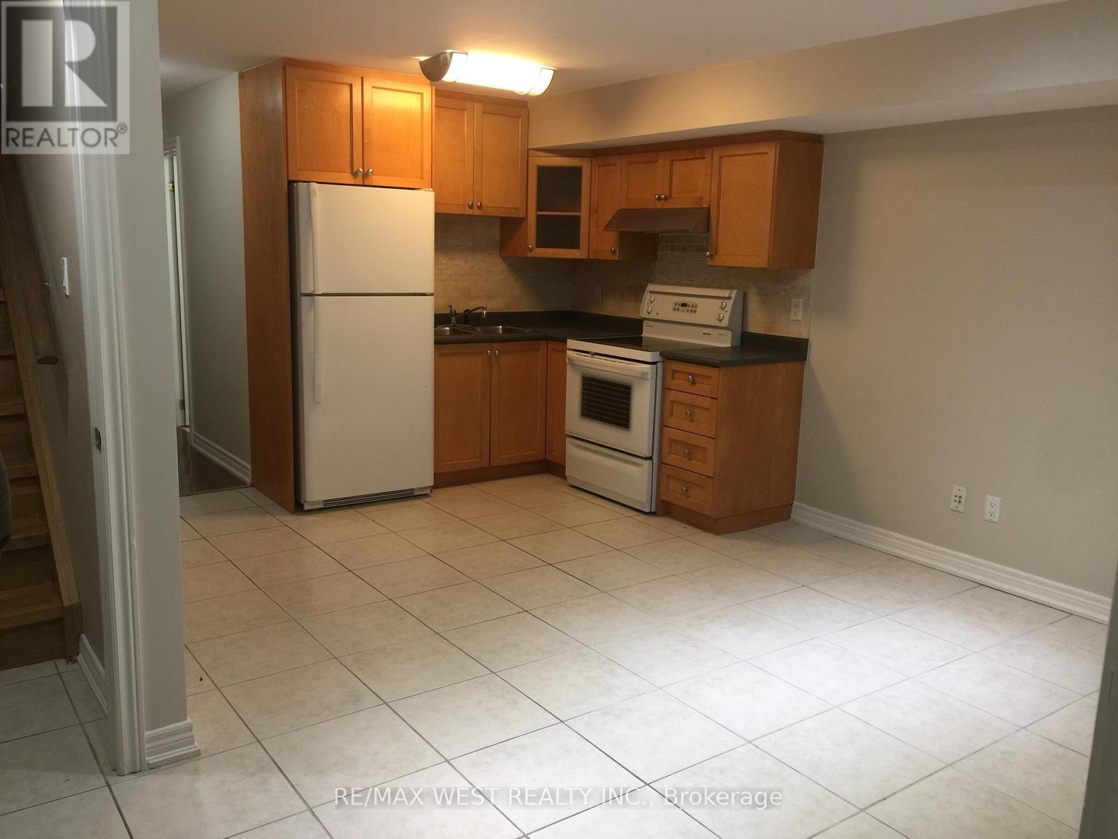 Listing photo of LOWER - 150 WILTSHIRE AVENUE