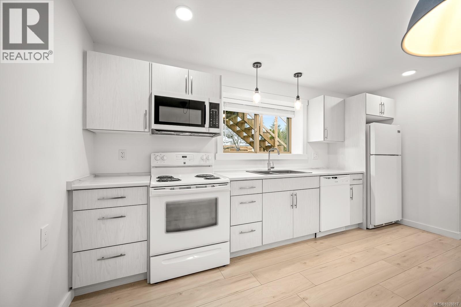 519 PRITCHARD RD - 26