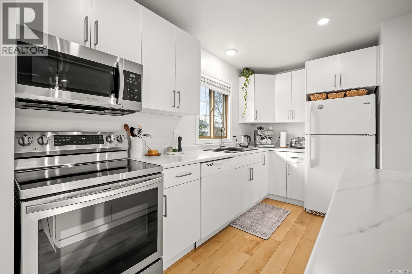 519 PRITCHARD RD - 14