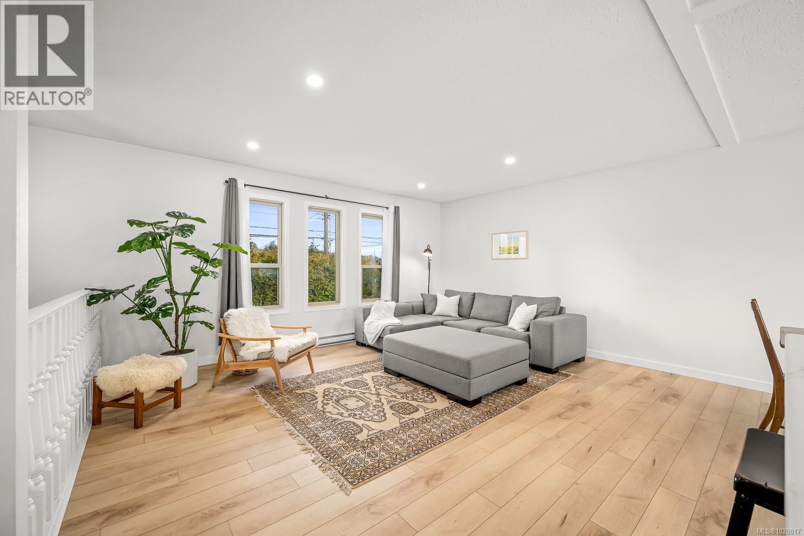 519 PRITCHARD RD - 9