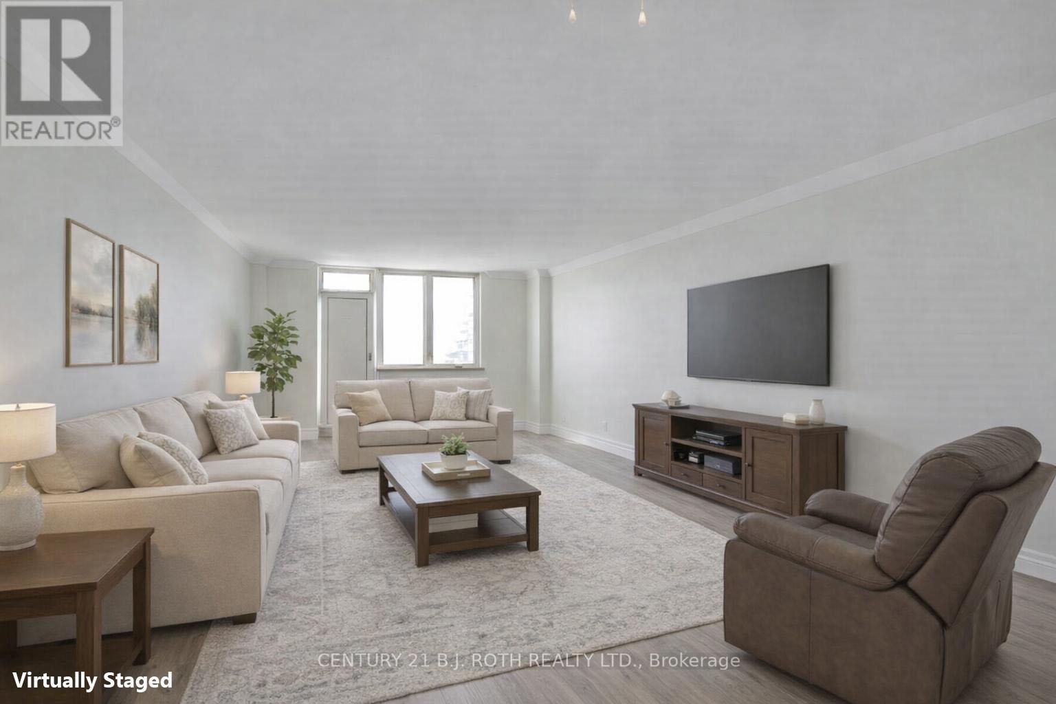 45 - 2 GROVE STREET E