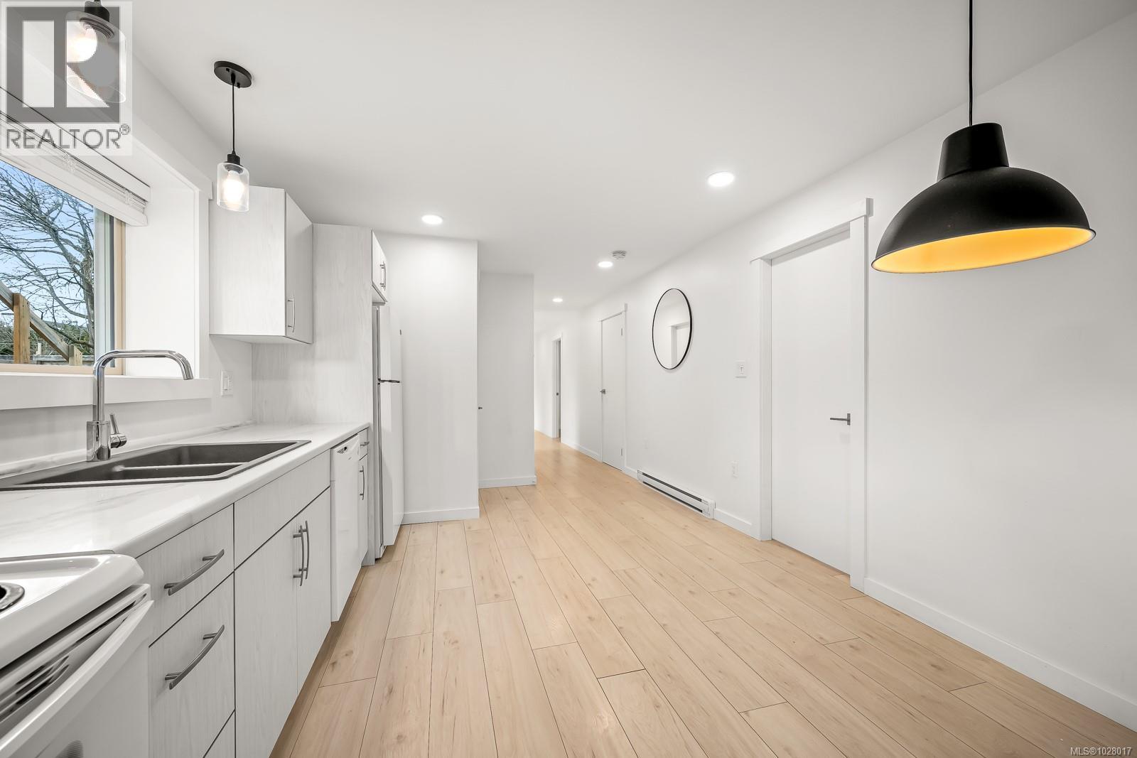 519 PRITCHARD RD - 25