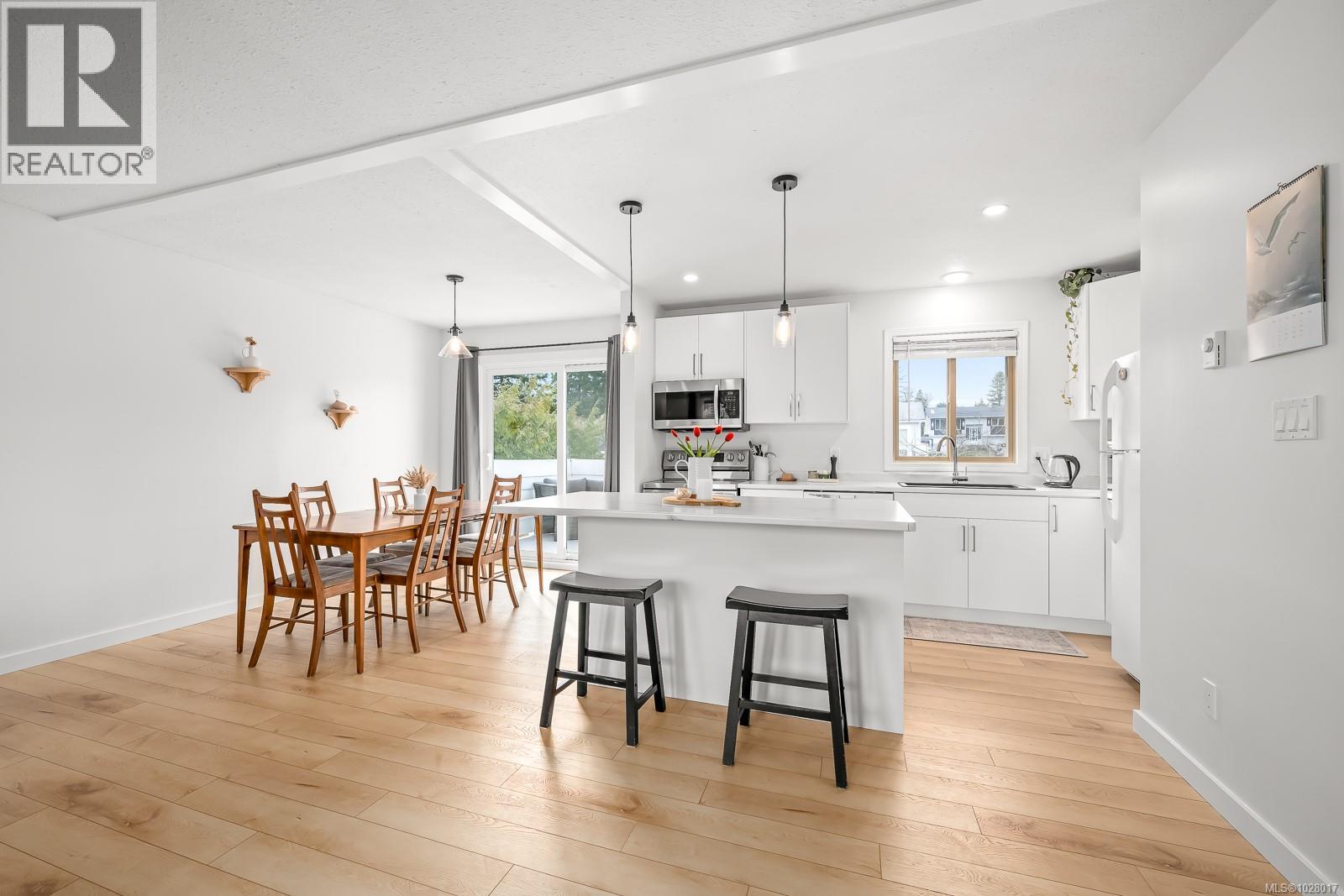 519 PRITCHARD RD - 11