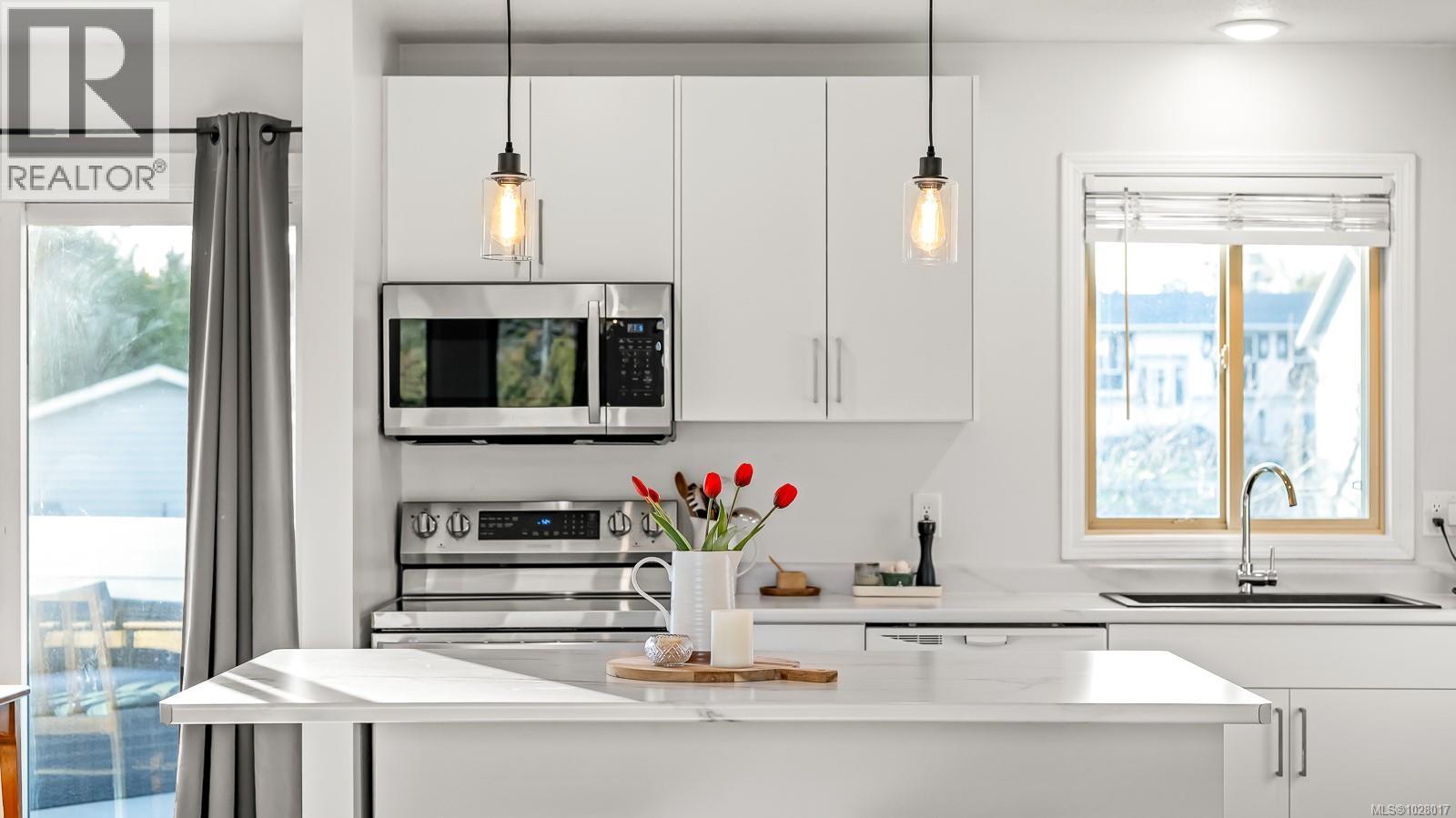 519 PRITCHARD RD - 12