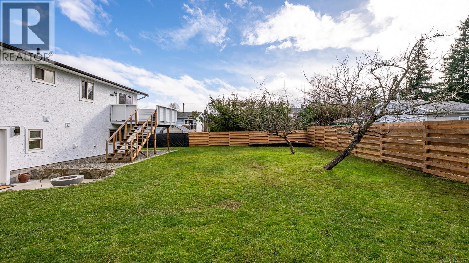 519 PRITCHARD RD - 38