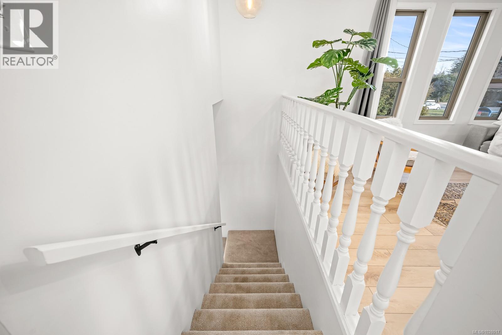 519 PRITCHARD RD - 7