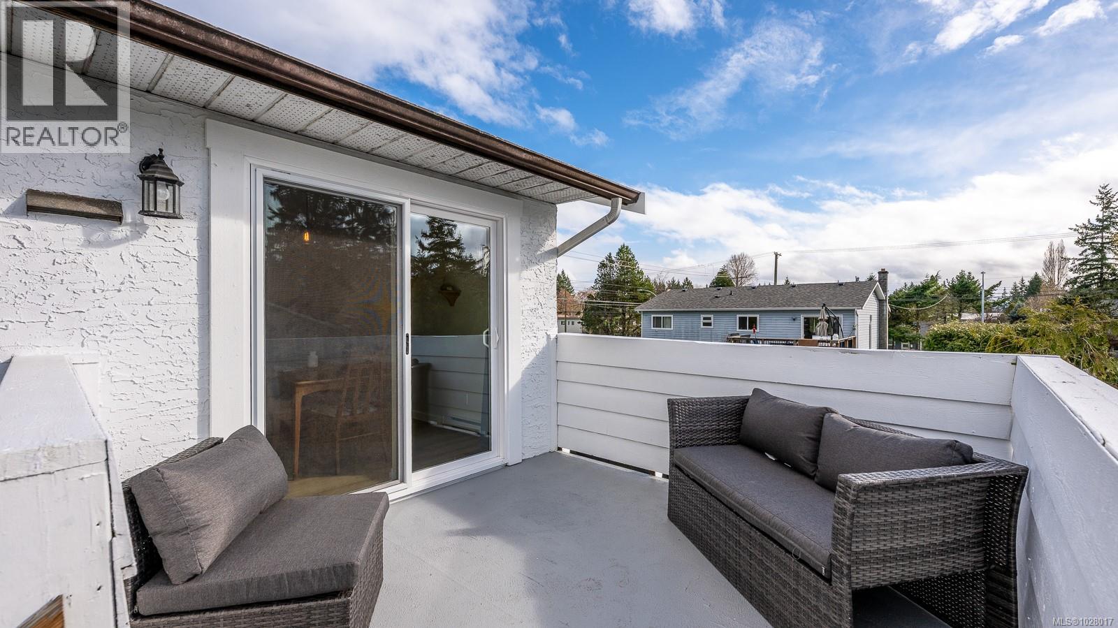 519 PRITCHARD RD - 17