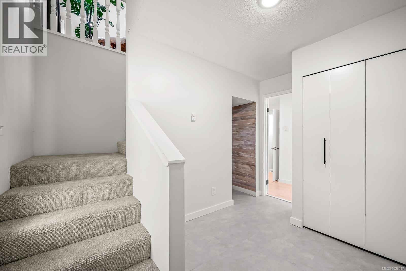 519 PRITCHARD RD - 6