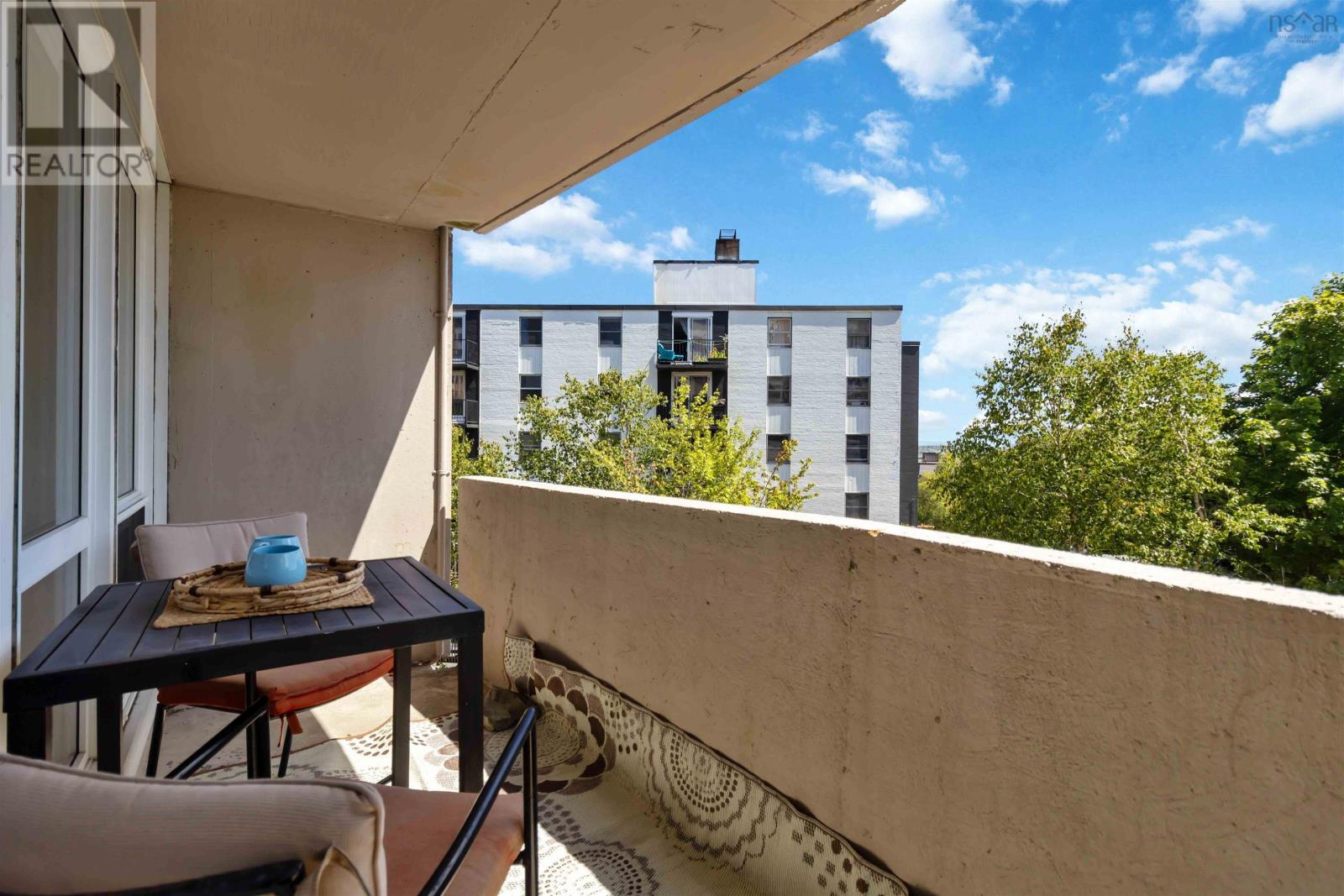 Property 11 of 19 of 109 105 Dunbrack Street