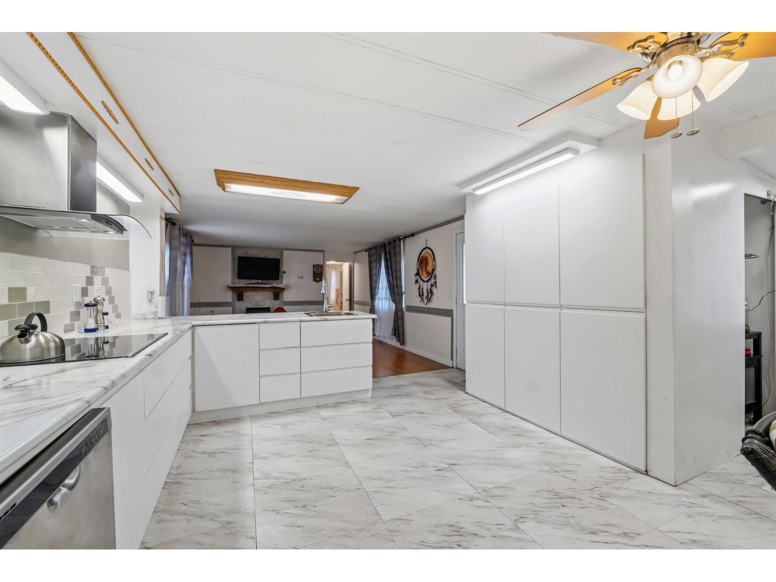 43 2035 MARTENS Street - photo 2