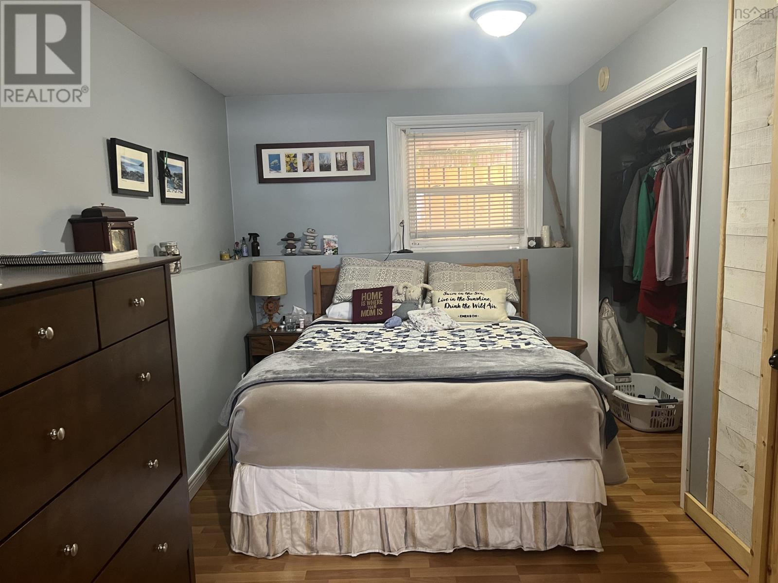 Property 14 of 20 of 406 Parkdale Avenue