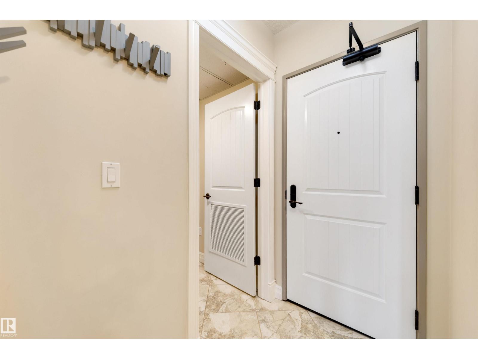 #906 10142 111 ST NW - 2