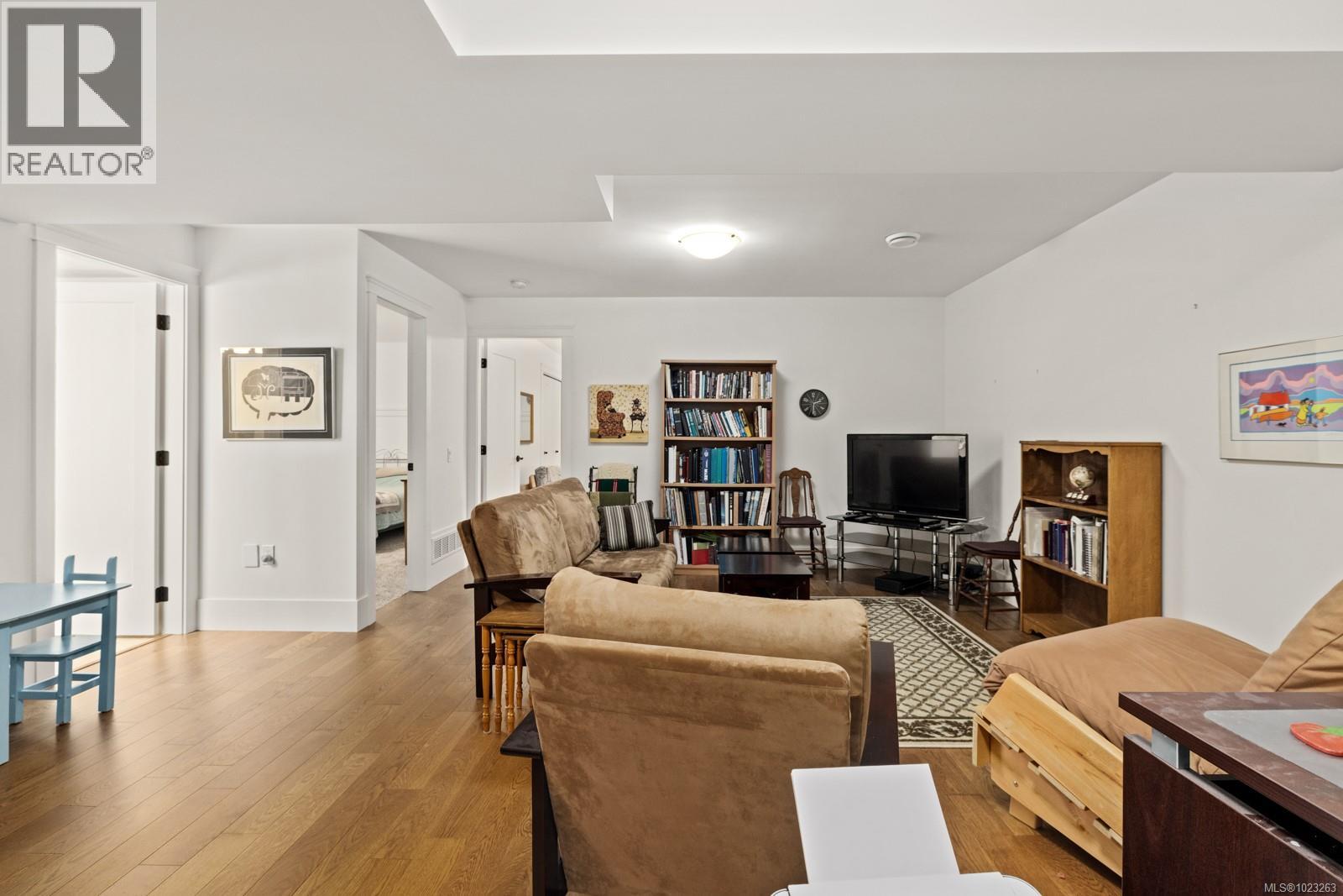 143 Village Way, Duncan