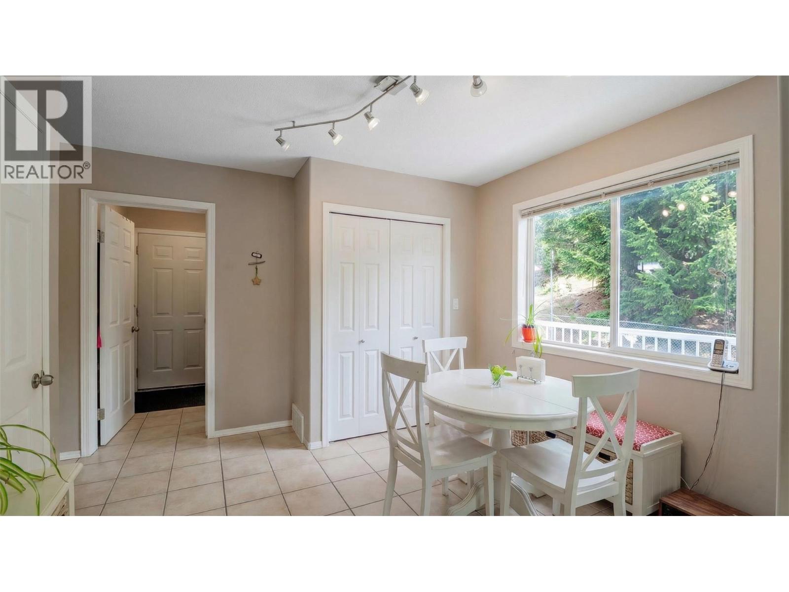 2009 HARRIS ROAD - 19