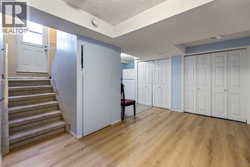 Single Family House for Sale in  Falton Way NE Falconridge Calgary 