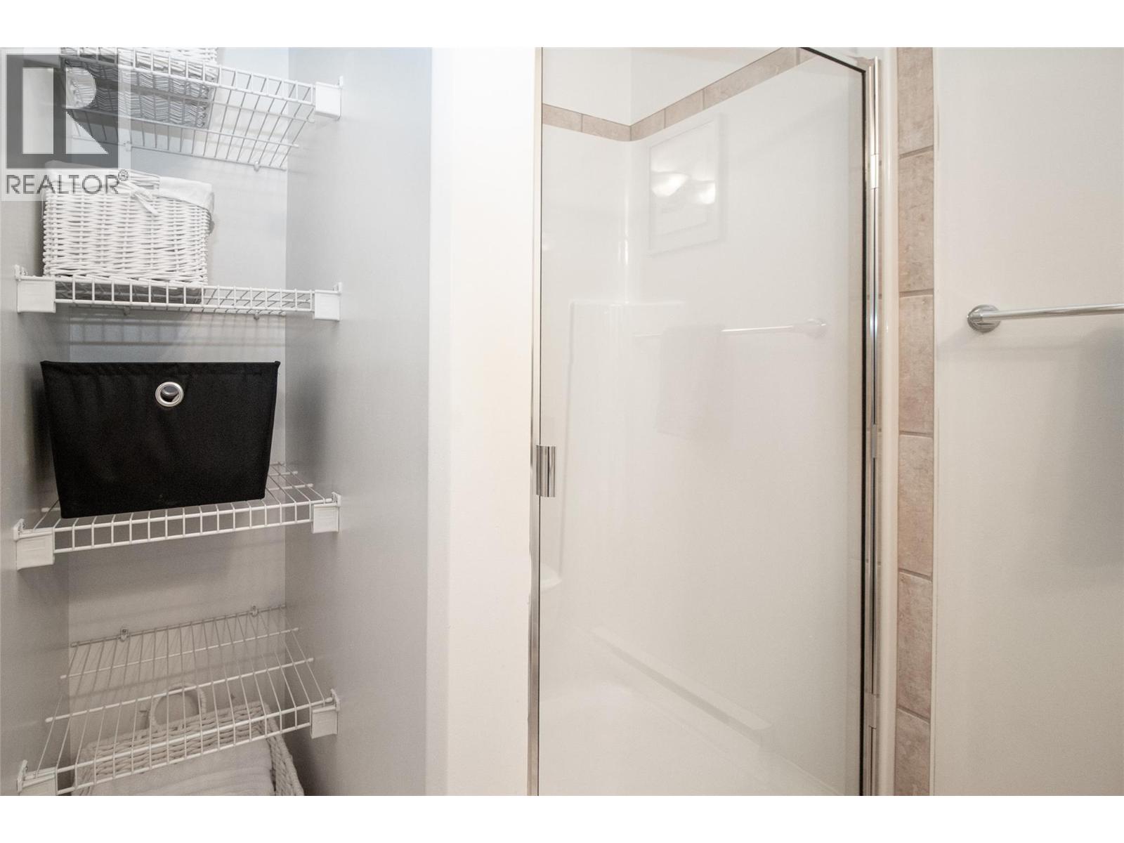 1960 Enterprise Way Unit# 309, Kelowna