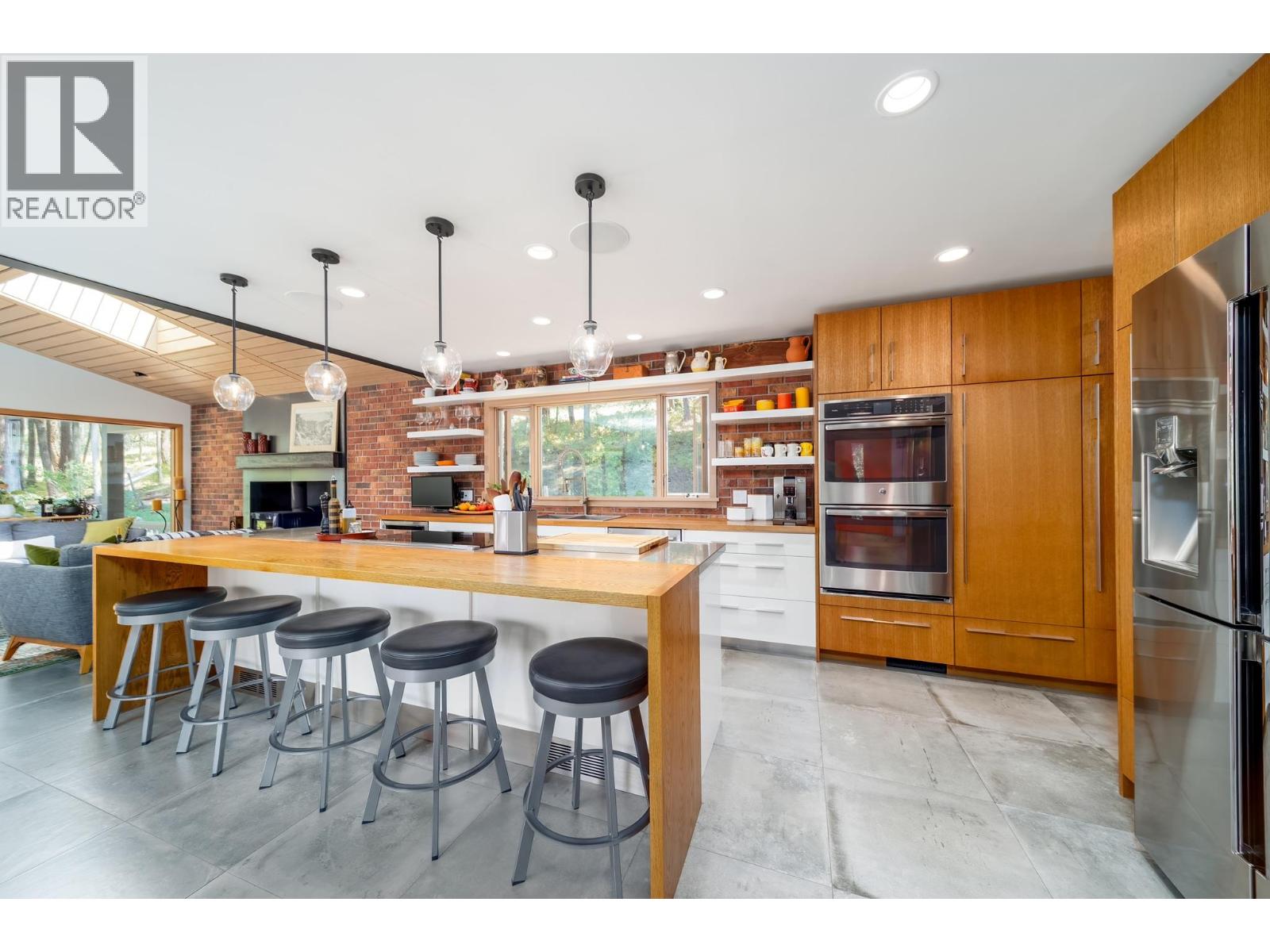 16355 Barkley Road, Lake Country