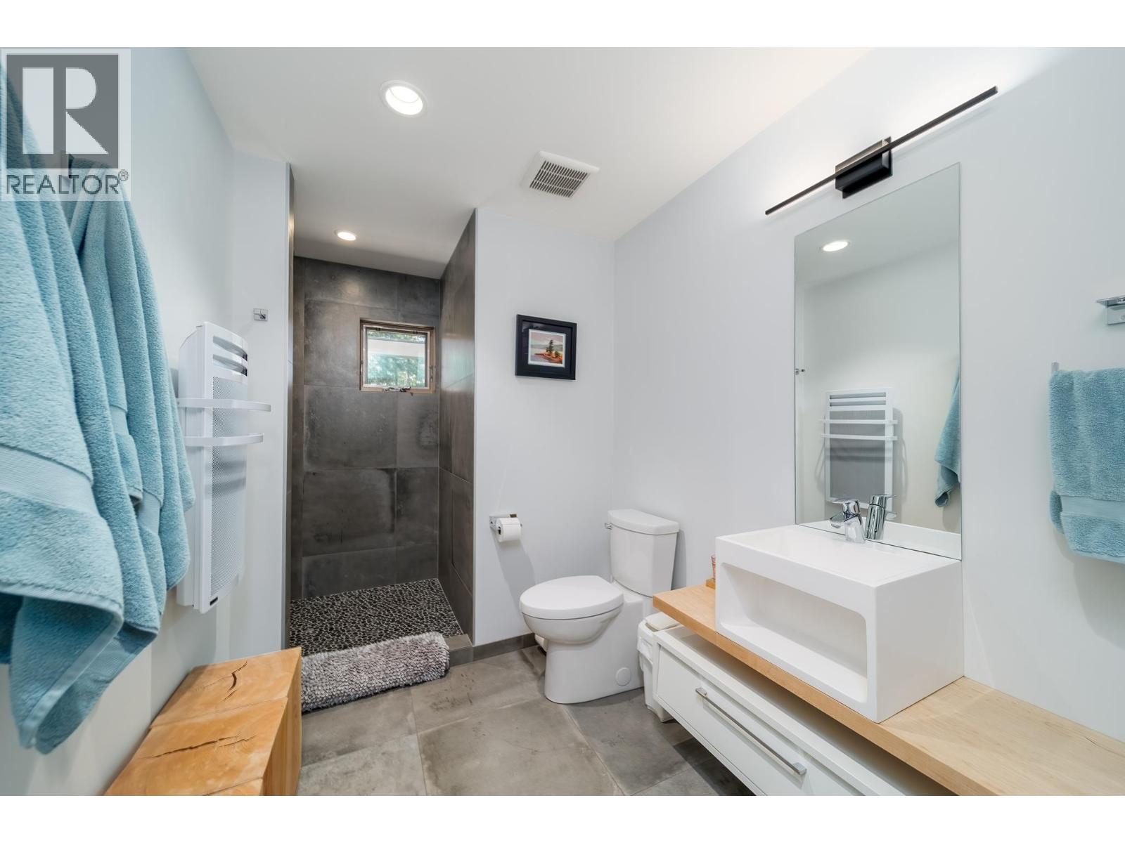 16355 Barkley Road, Lake Country