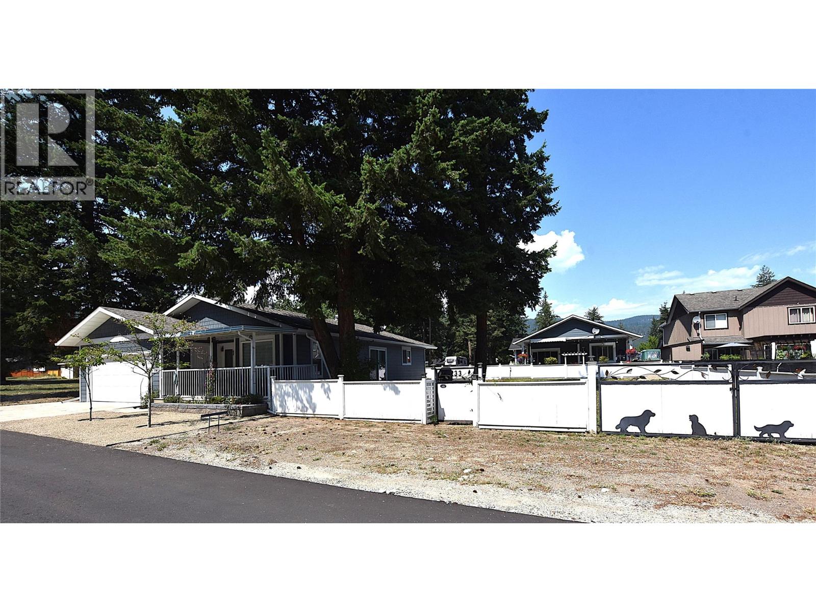 233 234 Falcon Avenue, Vernon