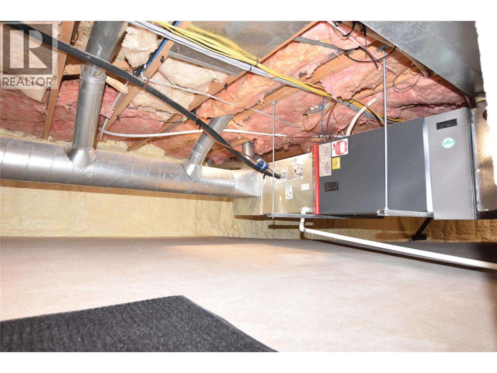 233 234 Falcon Avenue, Vernon