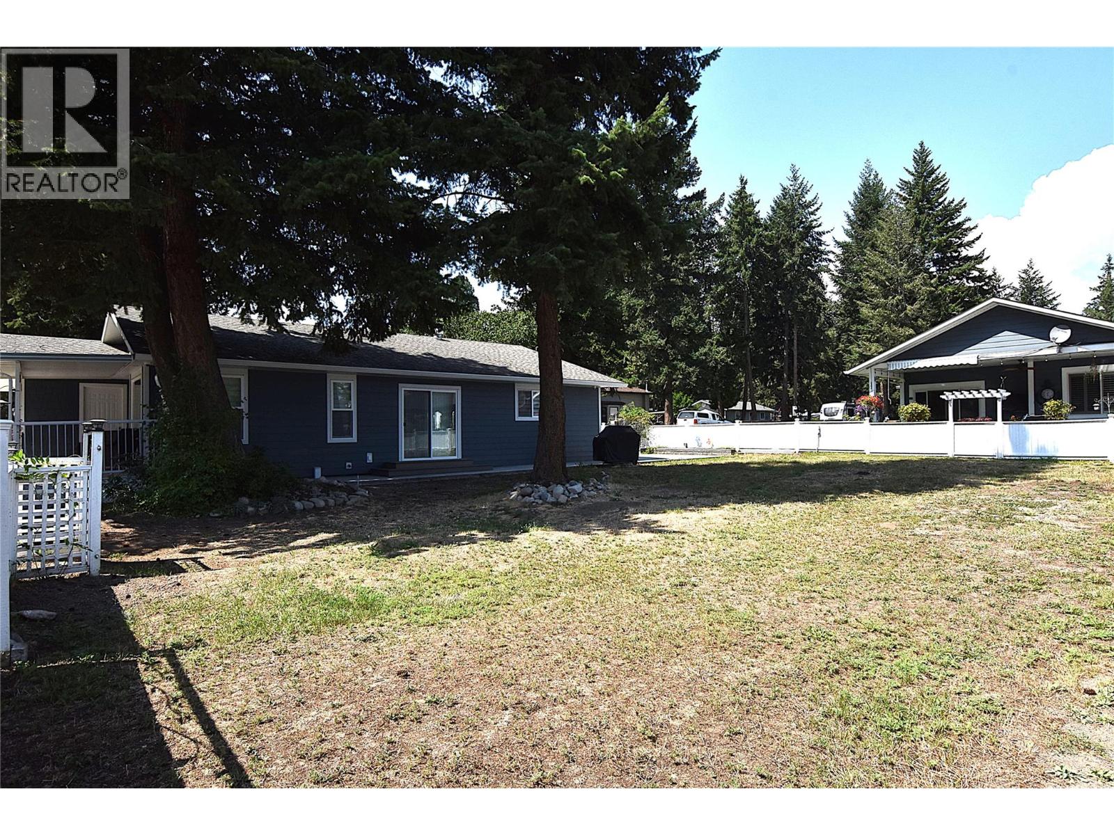 233 234 Falcon Avenue, Vernon