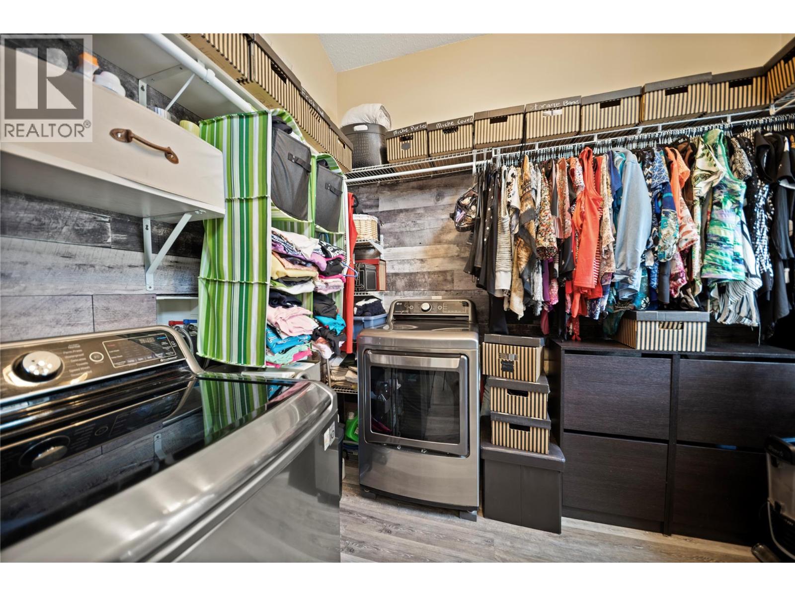 7527 Park Drive West, Radium Hot Springs