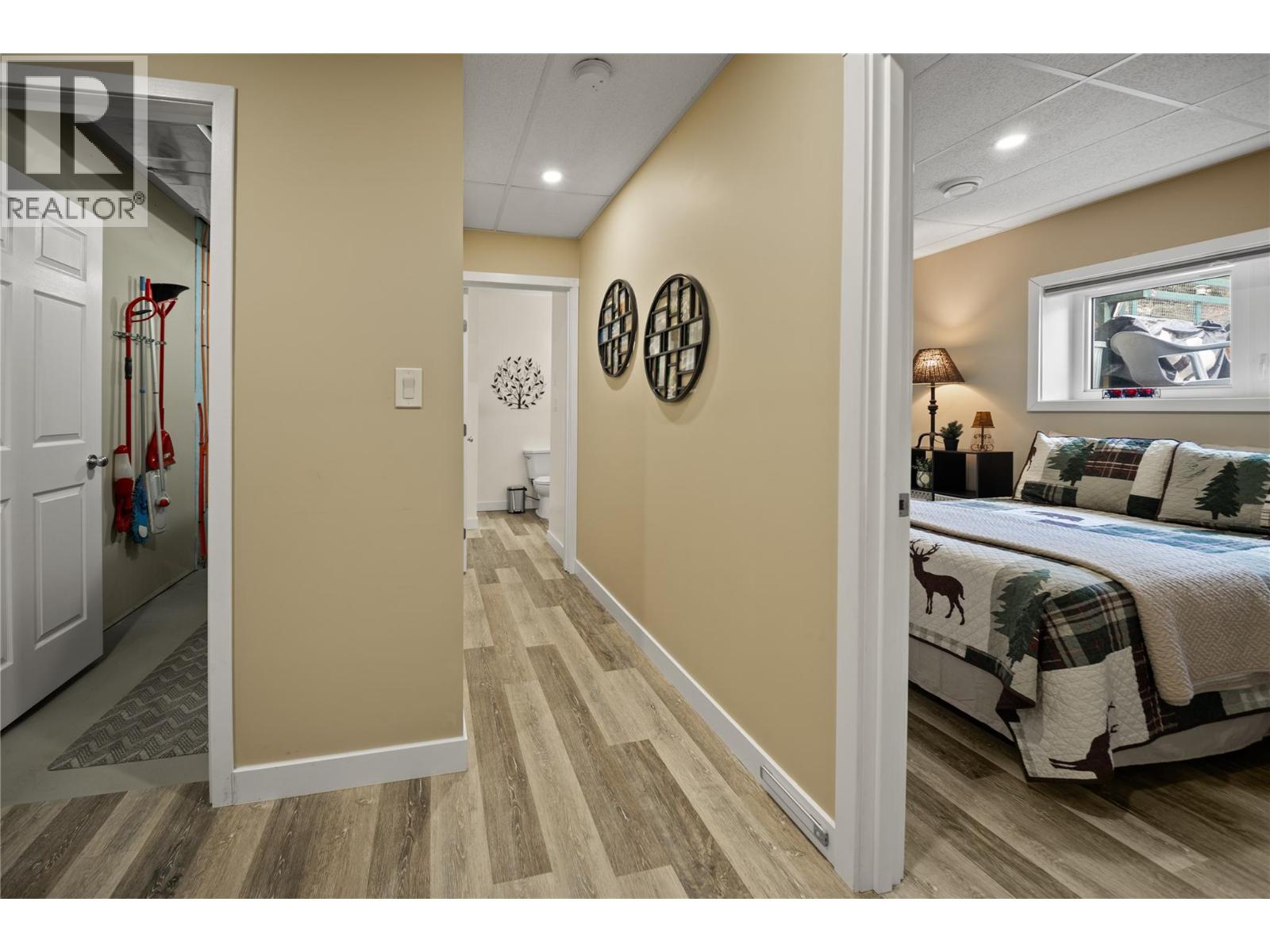 7527 Park Drive West, Radium Hot Springs