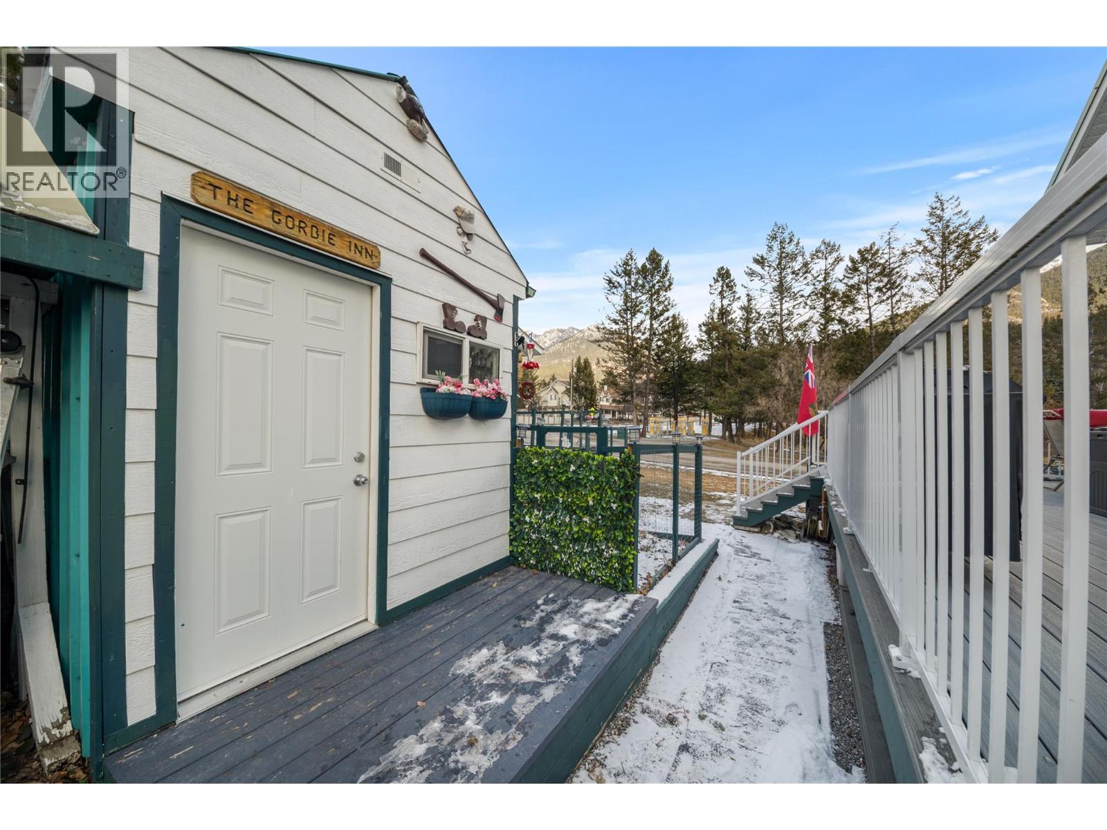 7527 Park Drive West, Radium Hot Springs