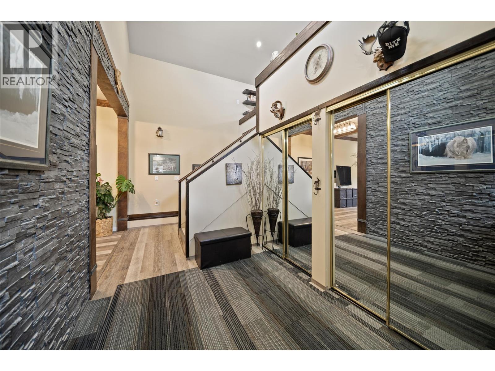 7527 Park Drive West, Radium Hot Springs