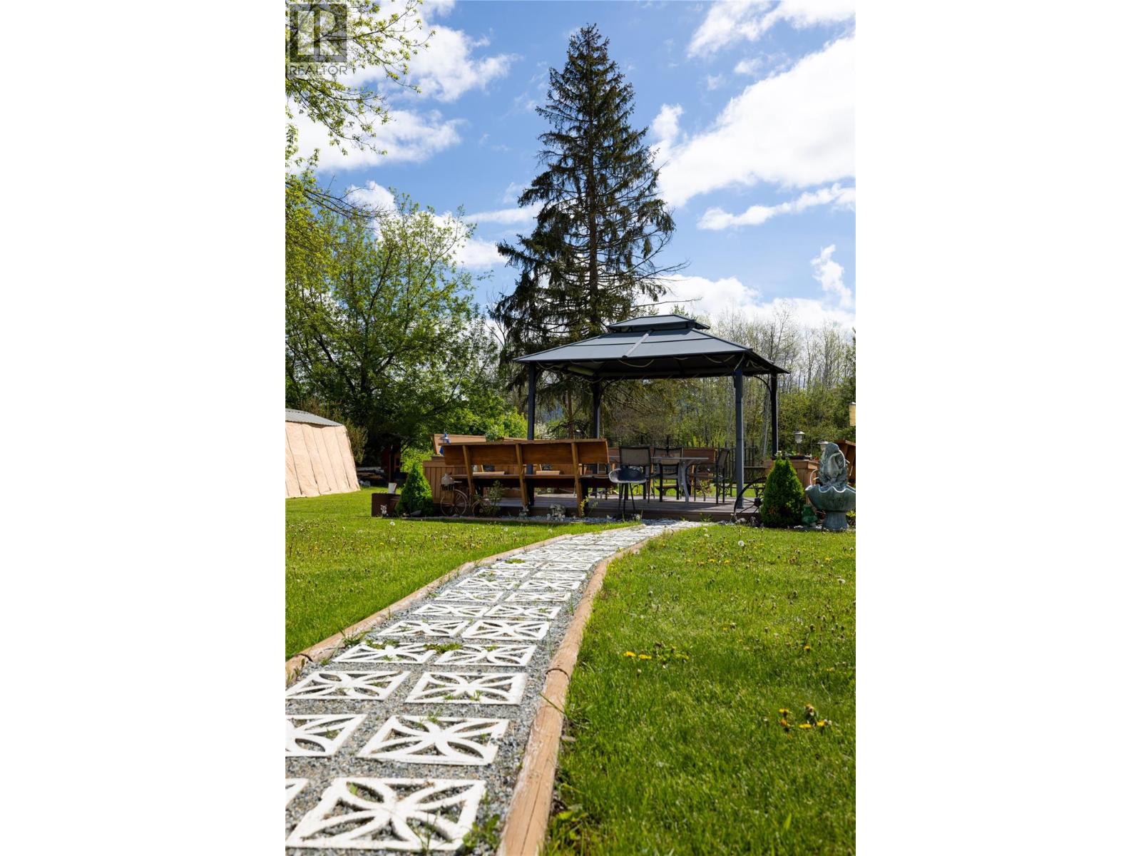 170 Whitevale Road, Lumby