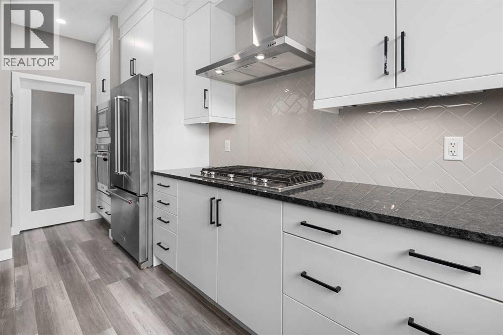 Single Family House 4 Level for Sale in  Evanston Hill NW Evanston Calgary 