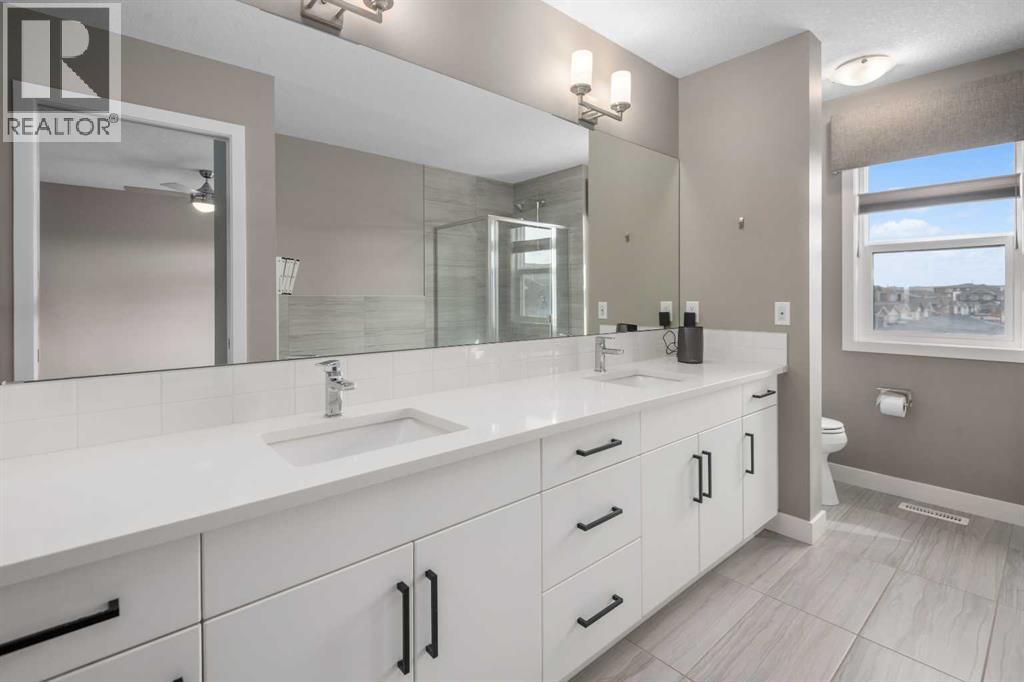 Single Family House 4 Level for Sale in  Evanston Hill NW Evanston Calgary 